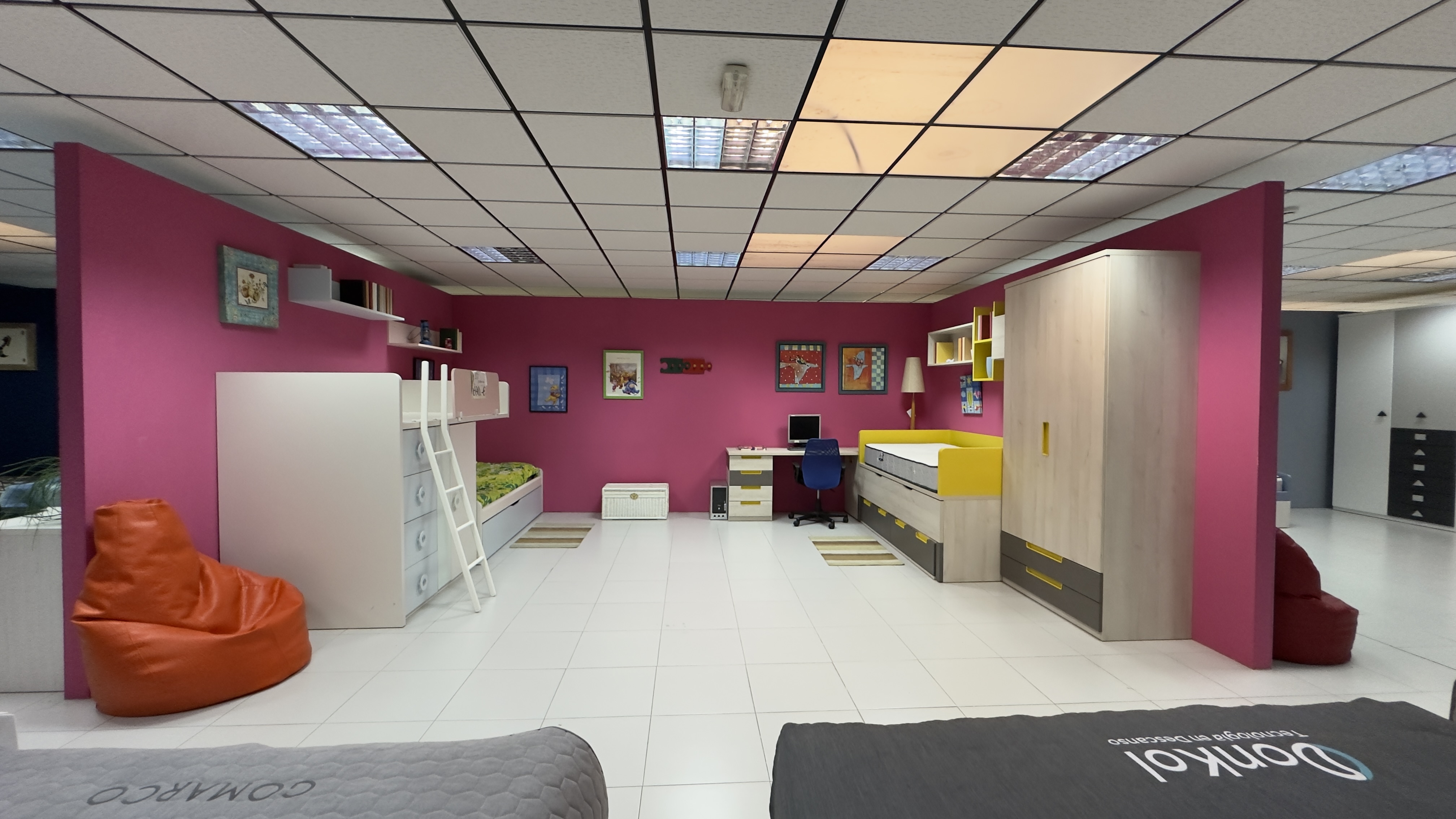 Visita nuestro Show-room